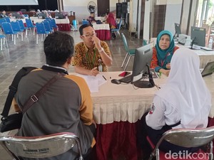 Masih Sepi, Begini Suasana PPDB Hari Pertama di SMAN 1 Semarang