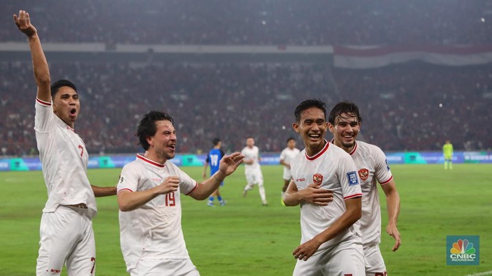 Tim Nasional (Timnas) Indonesia berhasil mengalahkan Filipina dalam lanjutan babak Kualifikasi Piala Dunia 2026 di Stadion Utama Gelora Bung Karno (SUGBK) Senayan, Jakarta, Selasa (11/6/2024). (CNBC Indonesia/Faisal Rahman)