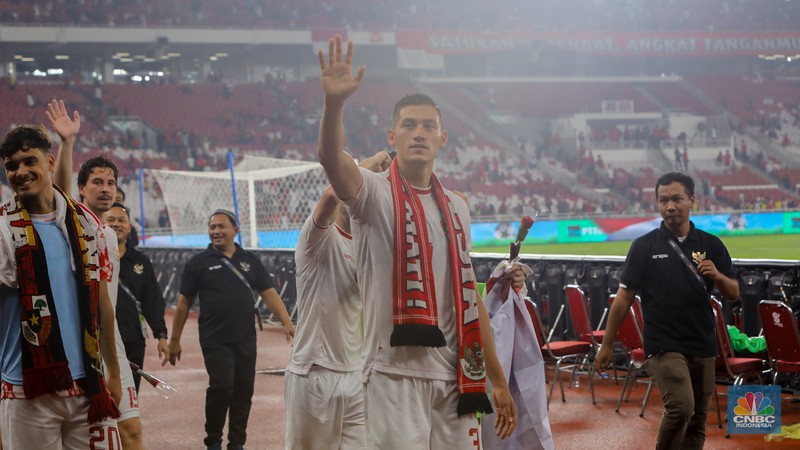Tim Nasional (Timnas) Indonesia berhasil mengalahkan Filipina dalam lanjutan babak Kualifikasi Piala Dunia 2026 di Stadion Utama Gelora Bung Karno (SUGBK) Senayan, Jakarta, Selasa (11/6/2024). (CNBC Indonesia/Faisal Rahman) Tim Nasional (Timnas) Indonesia berhasil mengalahkan Filipina dalam lanjutan babak Kualifikasi Piala Dunia 2026 di Stadion Utama Gelora Bung Karno (SUGBK) Senayan, Jakarta, Selasa (11/6/2024). (CNBC Indonesia/Faisal Rahman)