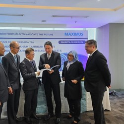 Gandeng Peruri, Maximus Insurance Pakai Tandatangan & Stempel Digital