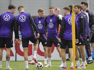 Pemain Jerman Ribut saat Latihan, Kroos: Malah Bagus