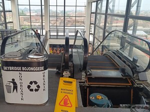 Perbaikan Eskalator Skybridge Stasiun Bojonggede Ditargetkan Beres Desember