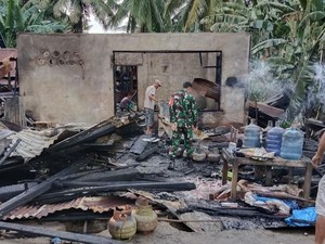Rumah dan Bengkel di Bone Terbakar, 6 Motor-Uang Rp 10 Juta Ikut Hangus