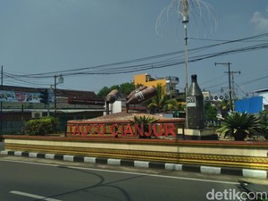 Melihat Monumen Unik Kabupaten Cianjur, Tugu Bubur hingga Tauco
