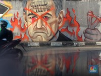 Potret Mural Kutuk Netanyahu Nongol di Tembok Tol Jakarta