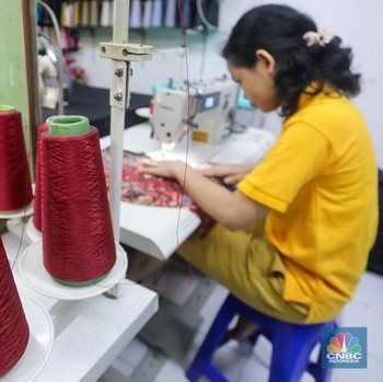Selain PHK, Ada Fenomena Miris Para Tailor Banting Setir Jadi Vermak