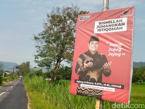 Poster Sekda Klaten Berlogo Partai Tuai Sorotan