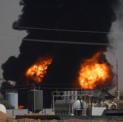 Arab Memanas! Ladang Minyak Irak Garapan AS Diguncang Ledakan