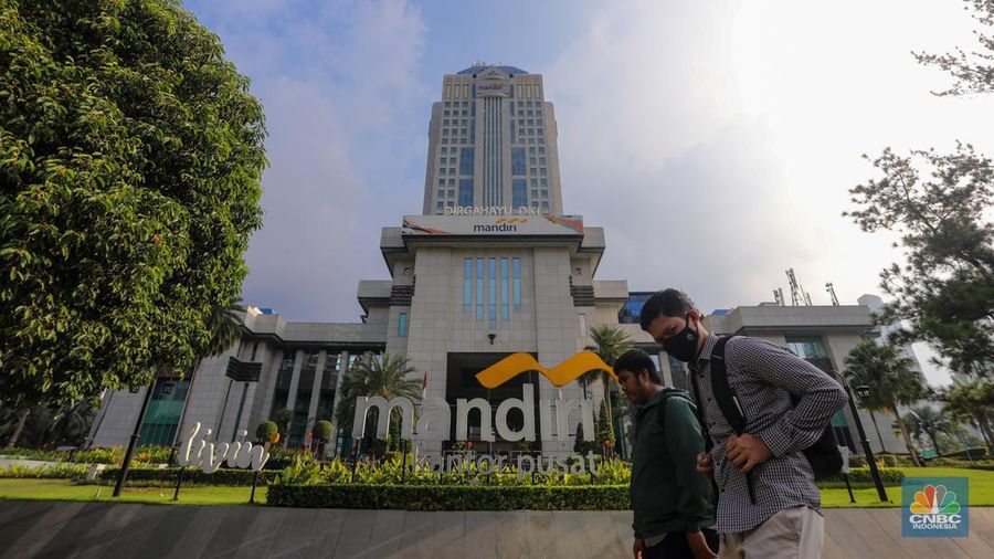 Ilustrasi Gedung Bank Mandiri. (CNBC Indonesia/Faisal Rahman)