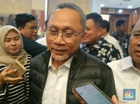 Penjelasan Lengkap Zulhas Soal Bea Masuk 200% Atas Barang China