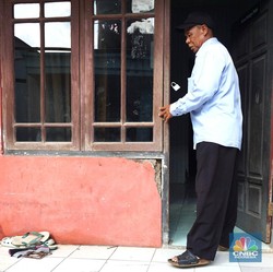 Efek Ngeri PHK: Bisnis Katering Ambruk, Kontrakan Sepi Sampai Dijual