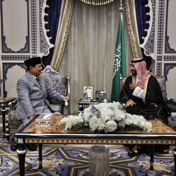 Prabowo Temui Pangeran MBS di Arab Saudi, Ada Apa?