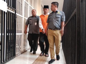 Guru Ngaji Probolinggo yang Hamili Muridnya Jalani Sidang Perdana