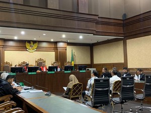 Hakim Tolak Eksepsi Eks Pejabat Kemnaker Reyna Usman di Kasus Korupsi