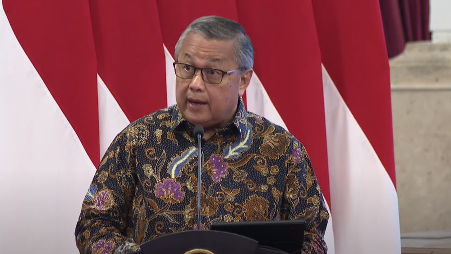 Gubernur Bank Indonesia (BI), Perry Warjiyo saat rakornas pengendalian inflasi tahun 2024 di Istana Negara, Jakarta, Jumat (14/6/2024). (YouTube/Sekretariat Presiden)