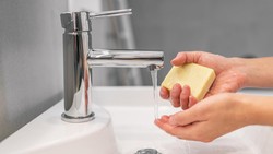 Kisah Tragis Ignaz Semmelweis, Dokter yang Dianggap Gila karena Pelopori Cuci Tangan