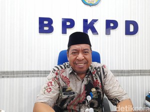 Maju Pilkada 2024, Pemkab Selayar Terbitkan SK Pensiun Kepala BPKPD Muhtar