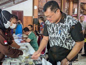Puluhan Pejabat di Tulungagung Jalani Tes Urine, Delapan Mangkir