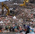 Prabowo Terbitkan Aturan Pengolahan Sampah Jadi Listrik