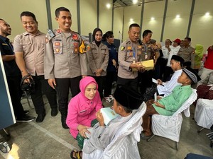 Bakti Kesehatan Polres Mojokerto Gelar Khitan hingga Operasi Katarak Massal