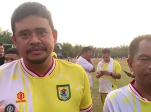 Bobby-Bupati Sergai Main Bola Bareng, Langkah Awal Duet Pilgub Sumut?