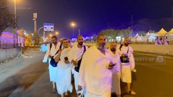 Video: Hindari Panas Ekstrem, Jemaah Haji Mulai ke Arafah Malam Hari