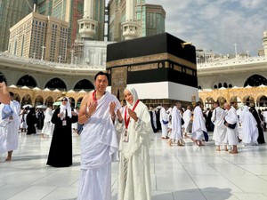 Ibas dan Aliya Naik Haji, Ini Harapannya dari Tanah Suci