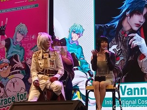 Cosplayer Vann dan Sally Dorasnow Cerita Pengalaman Unik, Sesi Foto Underwater