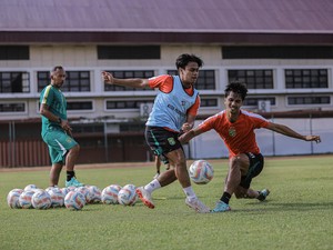 Liga 1: Paul Munster Sebut Chemistry Pemain Persebaya Berjalan Baik