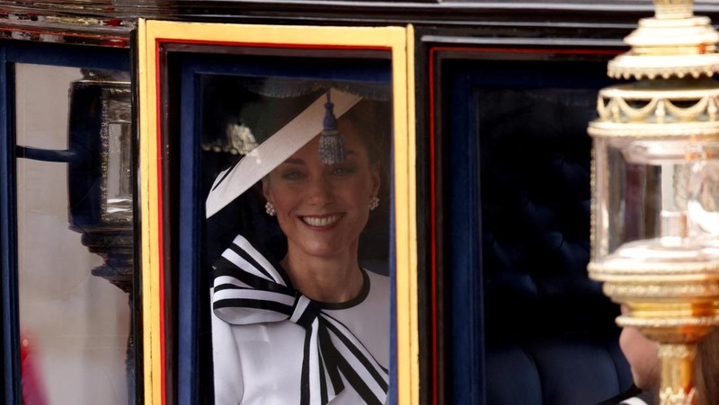Britain's Catherine, Princess of Wales, attends the Trooping the Colour parade to honour Britain's King Charles on his official birthday in London, Britain, June 15, 2024. REUTERS/Hollie Adams     TPX IMAGES OF THE DAY