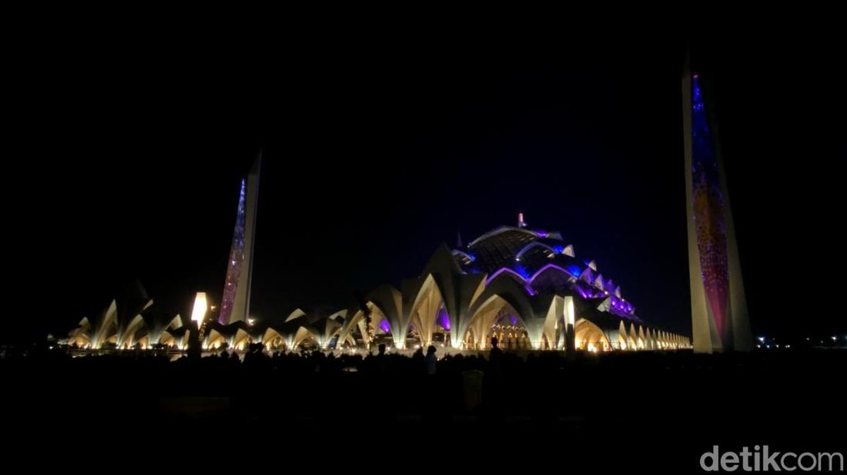 Jadwal Sholat di Bandung Hari ini, Minggu 6 September 2026