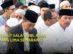 Video: Jokowi Ikut Salat Iduladha di Simpang Lima Semarang