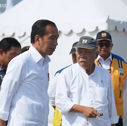 Jokowi Targetkan Tanggul Rob Tambaklorok Semarang Selesai Agustus