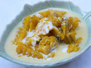 Resep Labu Kuning Kuah Santan yang Pulen Legit Cocok Buat Camilan