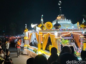 Melihat Semaraknya Pawai Takbir Keliling Malam Idul Adha di Banda Aceh
