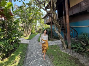Mantan Istri Aktor Korsel Jalani Hidup Baru dengan Bekerja di Hotel Bali