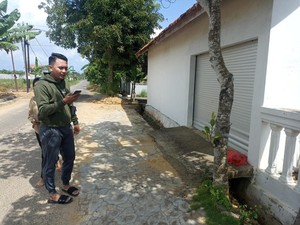 Bayi Diduga Baru Dilahirkan Dibuang di Depan Bangunan Kosong Sumenep