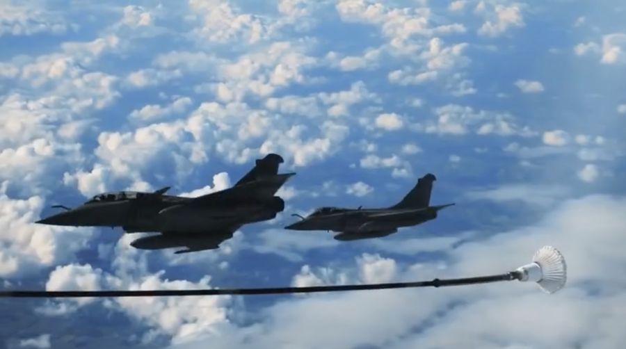 Pesawat tempur Rafale buatan Dassault Aviation, unit pertama akan tiba di Indonesia pada tahun 2026, dari sejumlah 42 unit pengadaan Kemhan untuk meningkatkan kekuatan TNI AU. (Instagram @kemhanri)