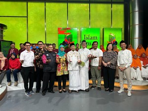 Transmart Berangkatkan Pemenang Paket Umrah dan Wisata ke Turki Juli