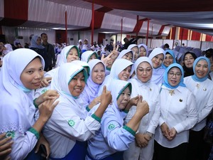 Menaker Imbau Pentingnya Pemeriksaan Kanker Serviks bagi Pekerja Perempuan