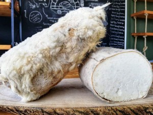 Unik! Keju Tradisional Turki Ini Dilapisi Bulu Kambing