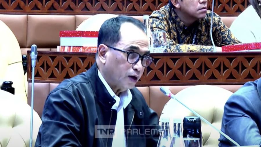 Menteri Perhubungan, Budi Karya Sumadi saat rapat kerja dengan komisi V DPR RI. (YouTube/DPR RI)