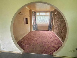 Rumah di Inggris yang Punya Portal Dunia Lain