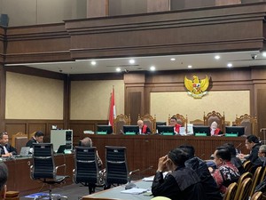 Hakim Cecar Kasdi Subagyono soal SYL Marah-Pisah Mobil dengan Eks Sekjen Momon