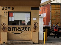 Saham Amazon Ambruk, Uang Jeff Bezos Hilang Rp258 T Dalam Semalam