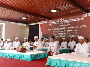 Doa Lintas Agama Awali Peringatan Haul Bung Karno di Blitar