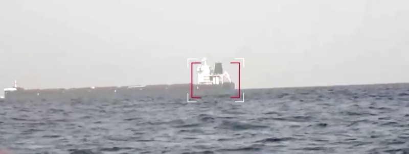 Kelompok Houthi Yaman serang kapal pengangkut batubara Tutor milik Yunani di Laut Merah. (REUTERS)