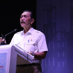 Tegas! Luhut Pastikan Tak Ada Perubahan Harga BBM Pertalite bagi Motor