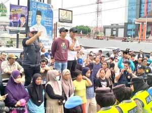 Wali Murid Geruduk Ombudsman Sumsel, Tolak Penundaan Jalur Prestasi