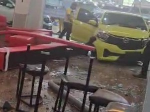 Pelajaran dari OB Tabrak Showroom gara-gara Salah Injak Pedal Mobil
